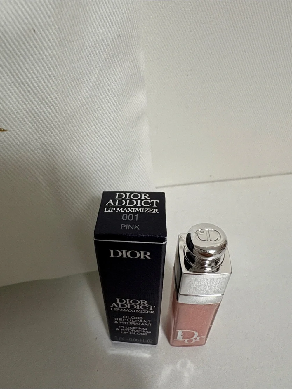 Dior Addict Lip Maximizer Mini in Soft Pink with Fragrance Samples & Pouch